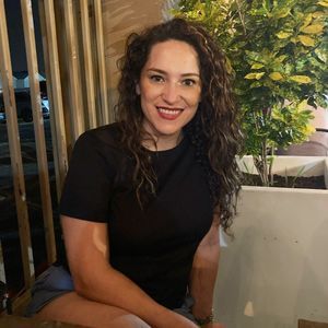 Meet your Posher, Raquel